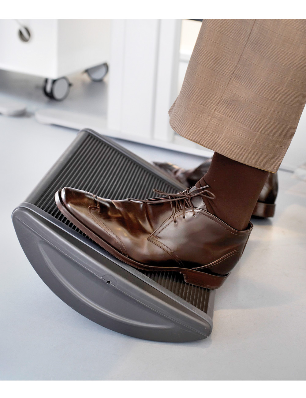 HAG Quickstep Rocking Footrest, Ideal for working from home or office